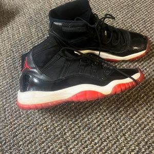 Jordan bred 11s size 7